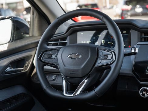 New 2027 Chevrolet Bolt LT w/ Comfort Package FWD image 13