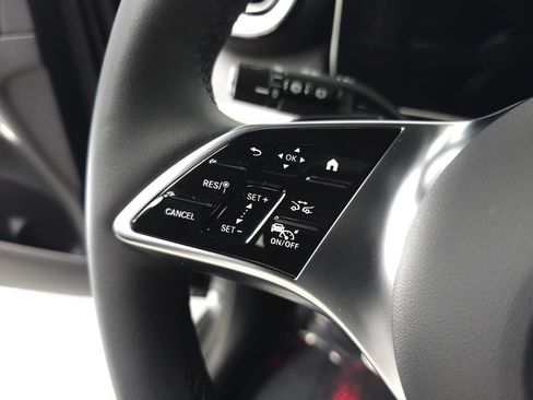 Certified 2026 Mercedes-Benz GLC 300 4MATIC image 11