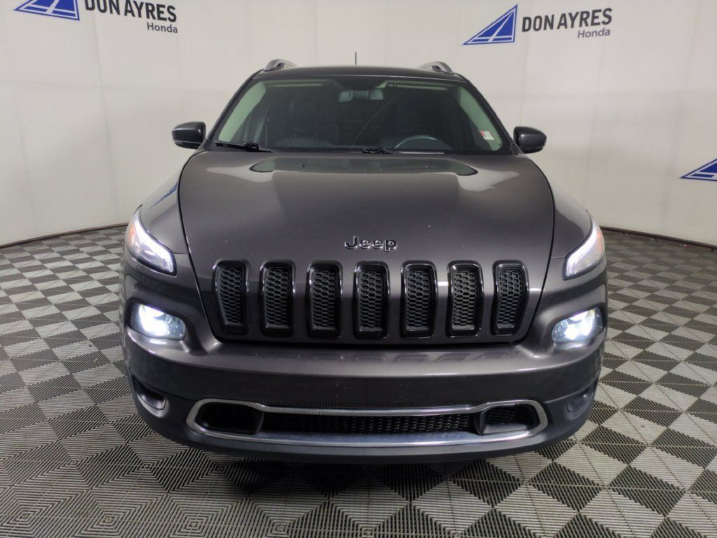 Used 2018 Jeep Cherokee Limited AWD/4WD image 12