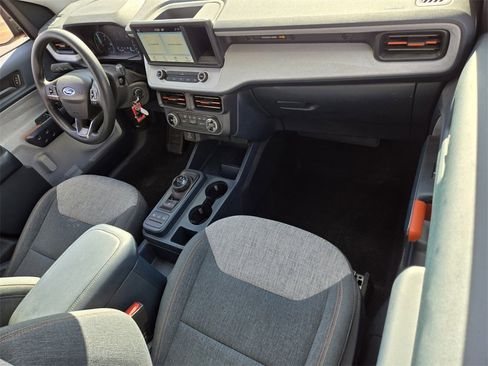 Used 2022 Ford Maverick XLT image 18