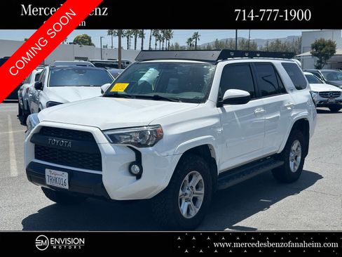 Used 2015 Toyota 4Runner SR5 AWD/4WD image 1
