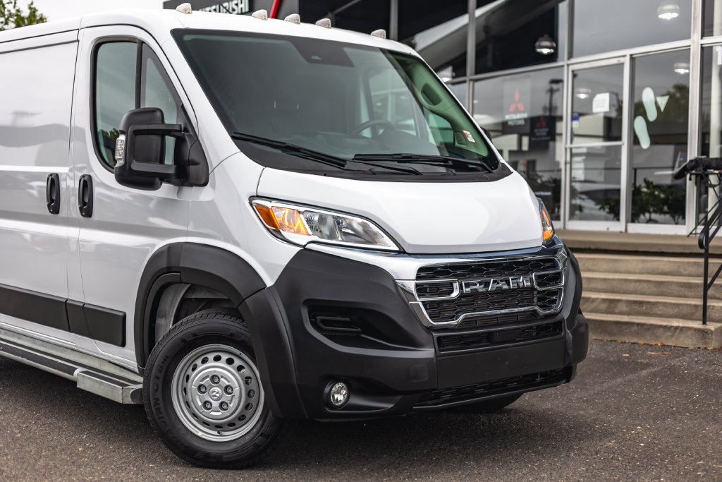 Used 2025 RAM ProMaster 2500 w/ U-Haul Equipment Group FWD image 3