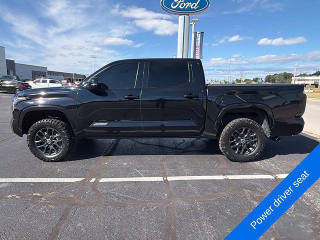 Used 2024 Toyota Tundra Platinum AWD/4WD image 9