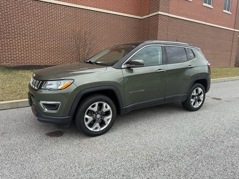 Used 2018 Jeep Compass Limited image 5