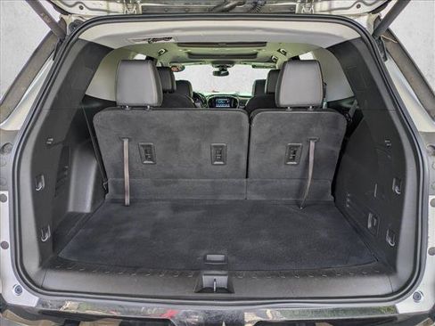 Used 2019 Chevrolet Traverse Premier w/ Redline Edition FWD image 6
