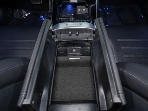 Certified 2025 Mercedes-Benz C 300 Sedan image 24