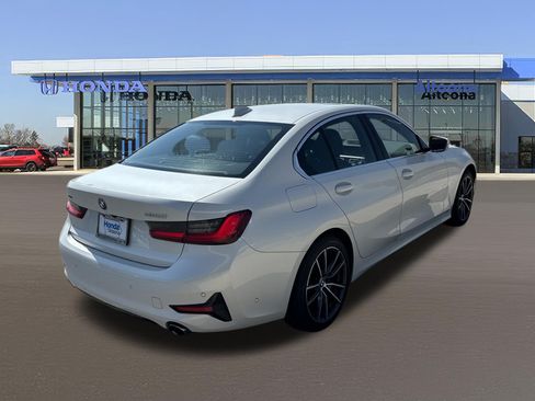 Used 2021 BMW 330i xDrive Sedan w/ Premium Package AWD/4WD image 4