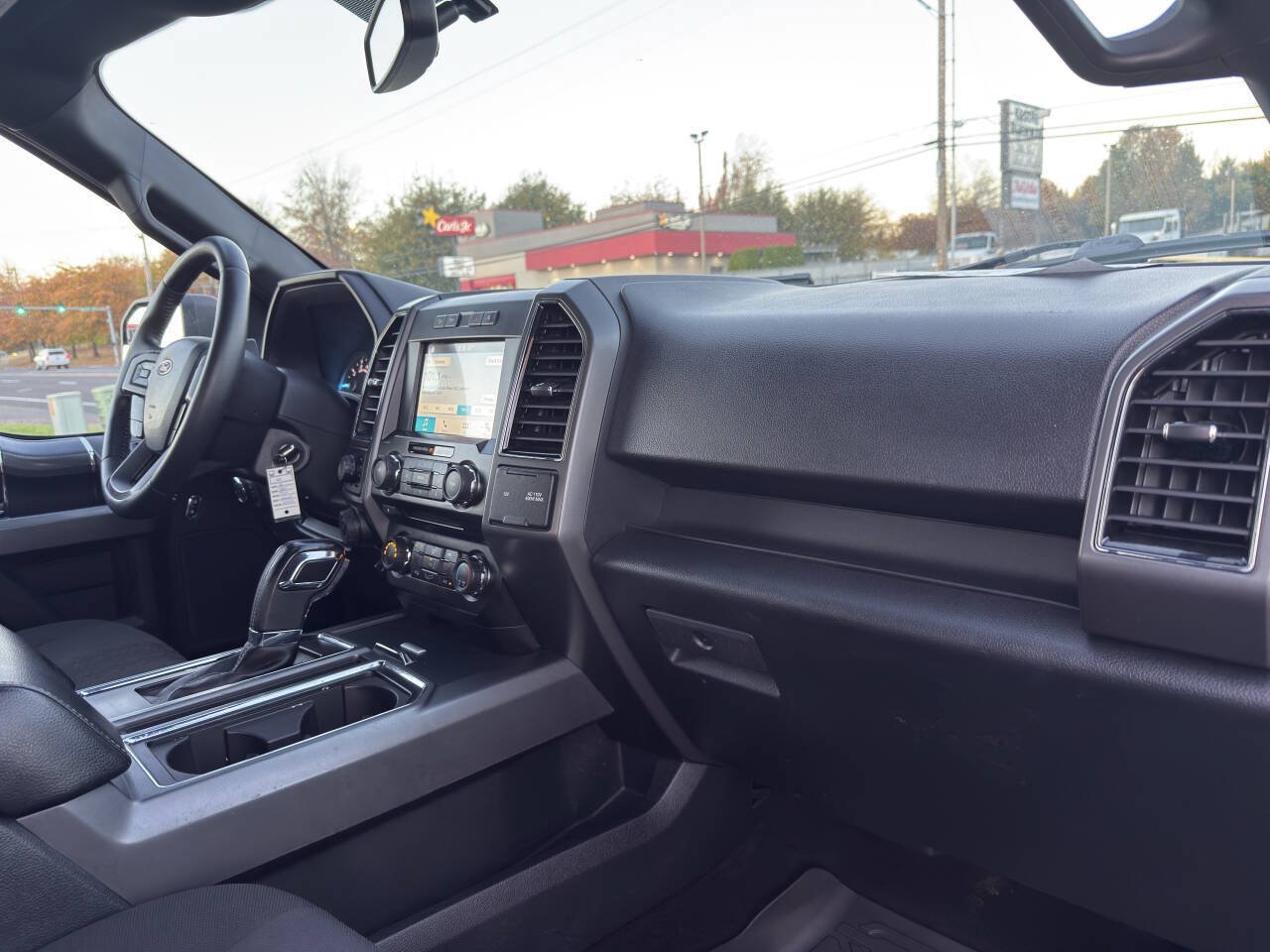 Used 2018 Ford F150 XLT w/ Equipment Group 302A Luxury AWD/4WD image 12