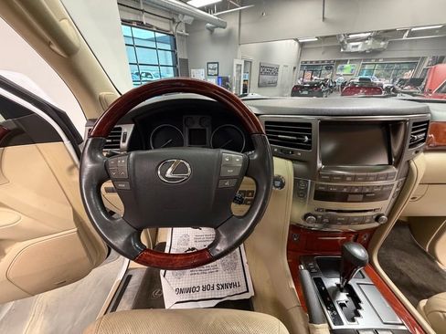 Used 2010 Lexus LX 570 4WD image 13