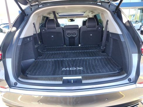 Used 2023 Acura MDX SH-AWD w/ Advance Package image 7
