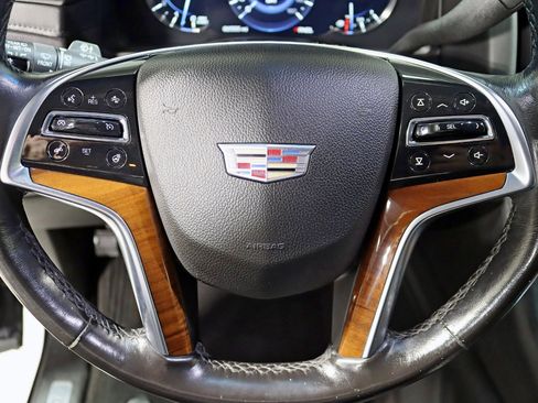 Used 2017 Cadillac Escalade ESV Luxury image 16