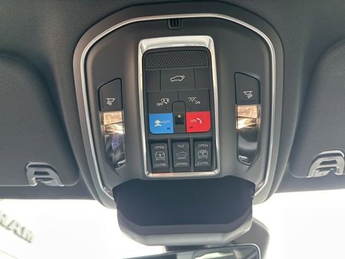New 2026 Jeep Grand Wagoneer Limited AWD/4WD image 22