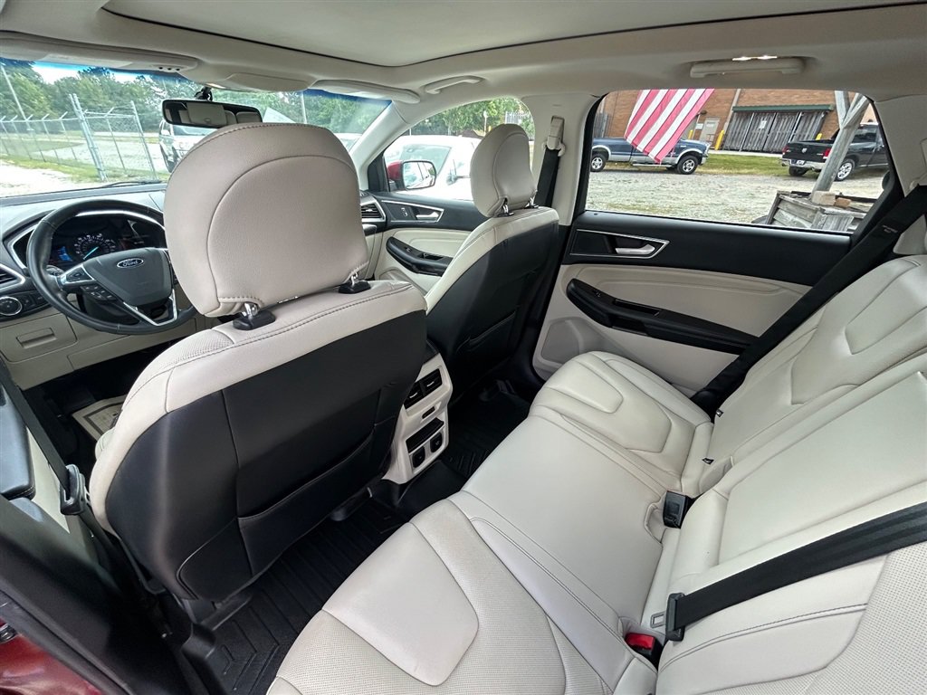 Used 2017 Ford Edge Titanium w/ Equipment Group 301A FWD image 26