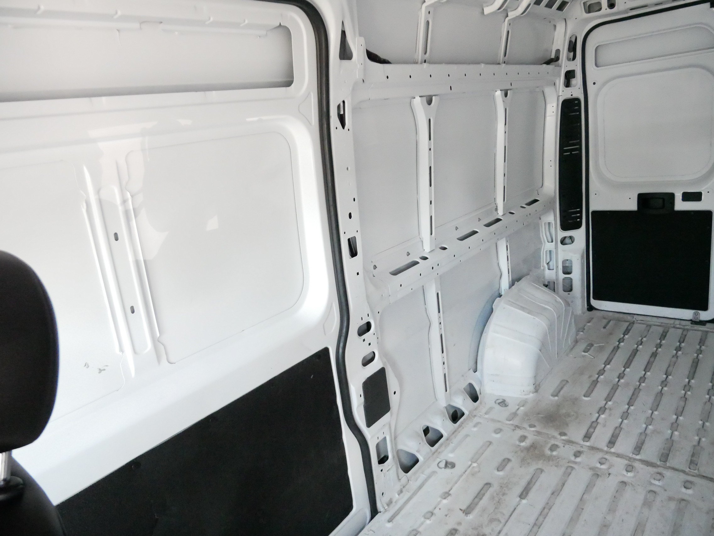 Used 2026 RAM ProMaster 2500 w/ Convenience Group FWD image 12