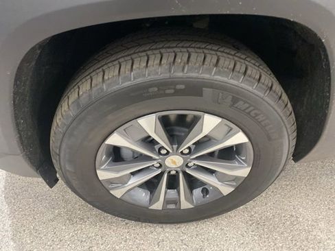 New 2026 Chevrolet Equinox LT image 10