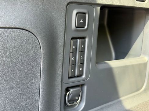 New 2026 Lincoln Navigator L Premier AWD/4WD image 12