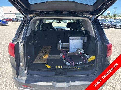 Used 2018 GMC Acadia SLE w/ LPO, Floor Liner Package FWD image 6