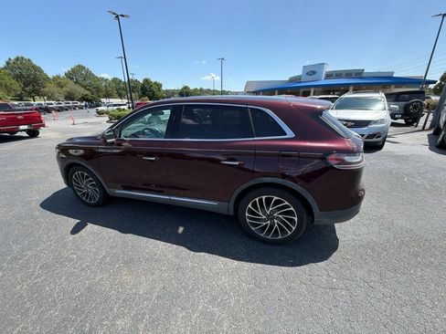 Used 2019 Lincoln Nautilus Reserve FWD image 15