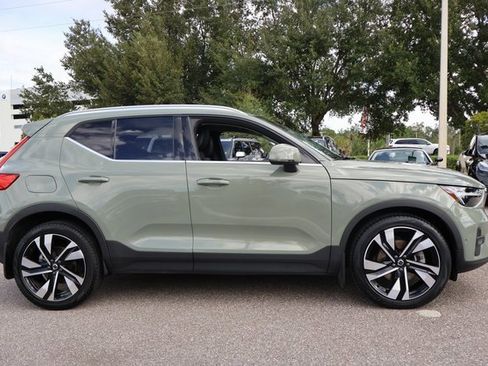 Used 2023 Volvo XC40 B5 Ultimate w/ Protection Package Premier image 8