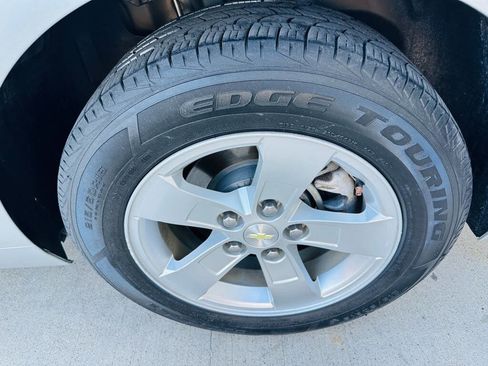 Used 2016 Chevrolet Malibu LT image 27