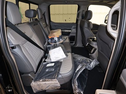 New 2026 Ford F450 Platinum image 16