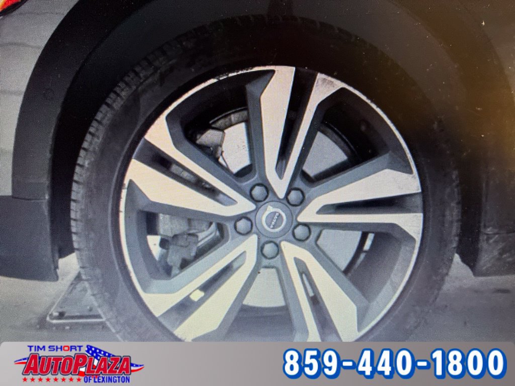 Used 2025 Volvo V60 B5 Cross Country Plus AWD/4WD image 6