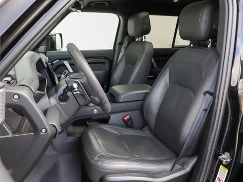 Used 2024 Land Rover Defender 110 V8 image 20