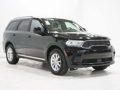 Certified 2024 Dodge Durango SXT image 4