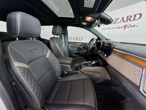 Used 2024 GMC Canyon Denali image 33