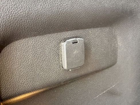 Used 2014 Ford Explorer XLT w/ Equipment Group 202A AWD/4WD image 18