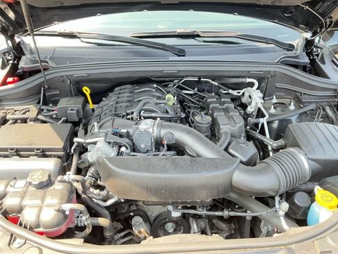 Used 2025 Dodge Durango GT AWD/4WD image 11