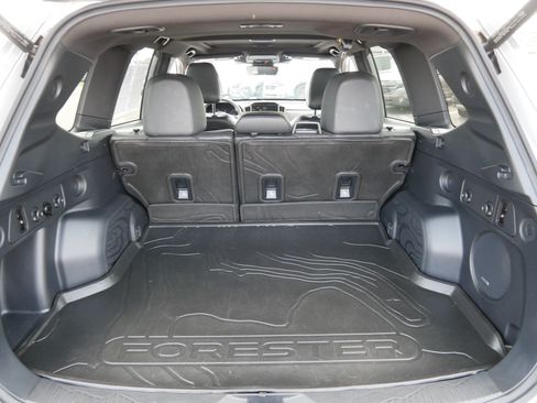 Certified 2025 Subaru Forester Limited w/ Popular Package #1 AWD/4WD image 18