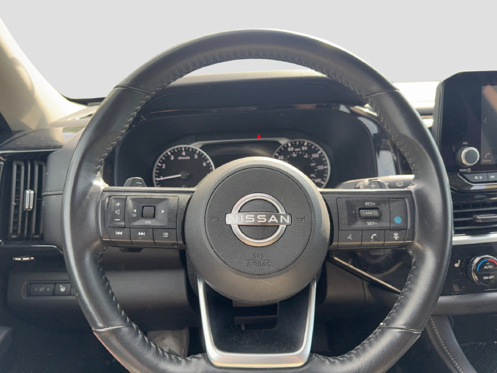Used 2024 Nissan Pathfinder SV AWD/4WD image 10