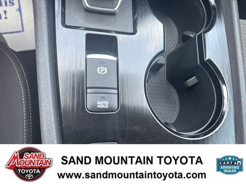 Used 2023 Nissan Rogue SV FWD image 17