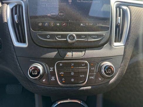 Used 2025 Chevrolet Malibu LT FWD image 14