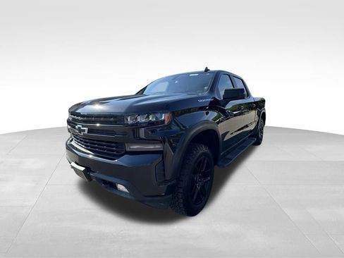 Used 2021 Chevrolet Silverado 1500 RST w/ Convenience Package II AWD/4WD image 2