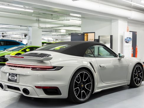 Used 2025 Porsche 911 Turbo S w/ 911 Turbo Sportdesign Package image 7
