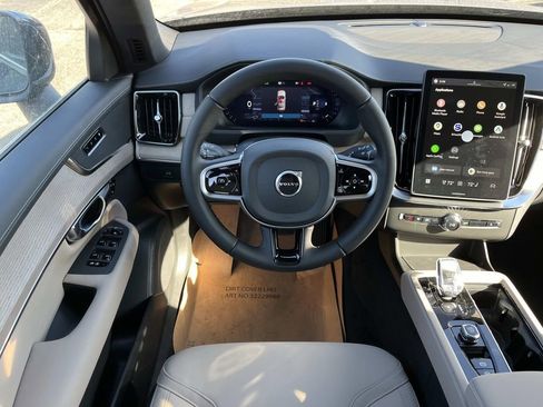 New 2026 Volvo XC90 B5 Core image 14