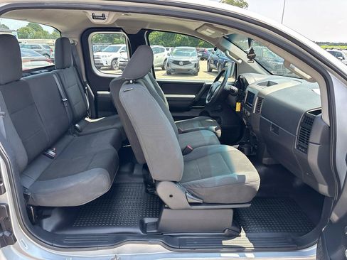Used 2014 Nissan Titan S RWD image 17