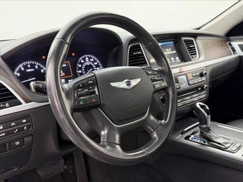 Used 2015 Hyundai Genesis 5.0 RWD image 23