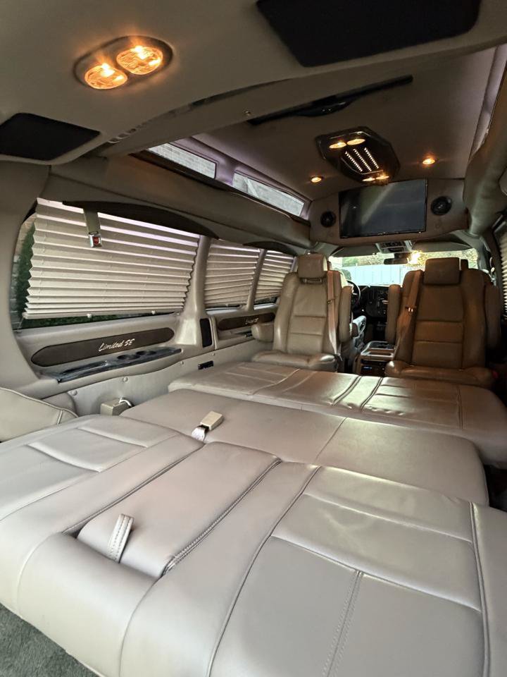 Used 2019 GMC Savana 2500 w/ Enhanced Convenience Package RWD image 55