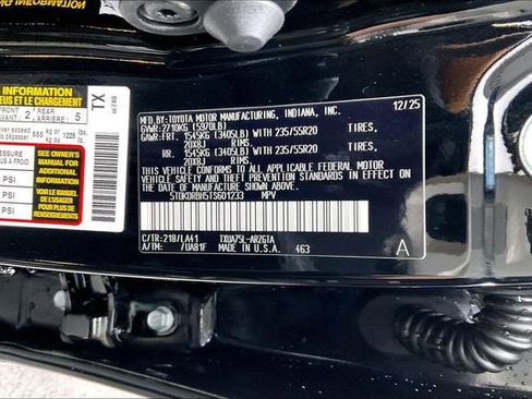 New 2026 Toyota Highlander Platinum AWD/4WD image 13