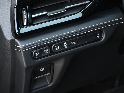 Used 2024 Acura MDX SH-AWD w/ Advance Package image 29