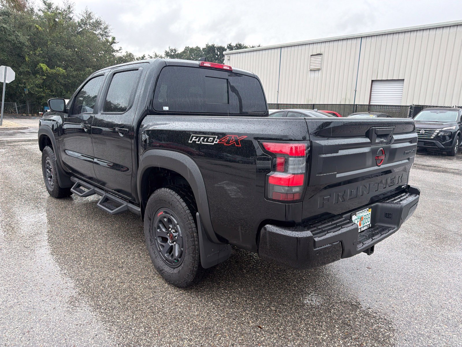 Used 2026 Nissan Frontier PRO-4X w/ Pro-4x Convenience Package AWD/4WD image 5