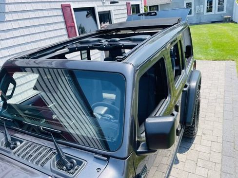 Used 2026 Jeep Wrangler Unlimited Sport AWD/4WD image 19