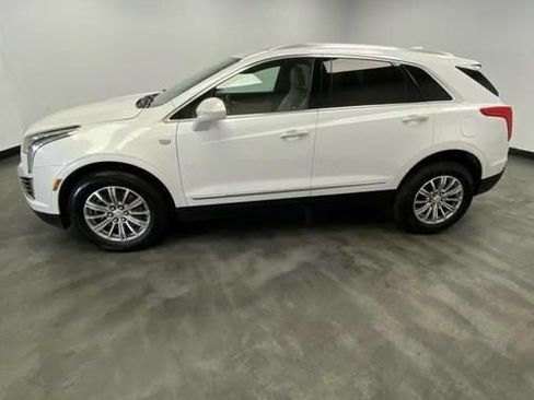 Used 2018 Cadillac XT5 Luxury w/ Driver Awareness Package AWD/4WD image 2