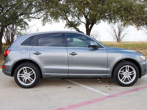 Used 2016 Audi Q5 2.0T Premium Plus w/ Technology Package AWD/4WD image 8