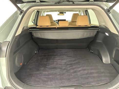 Used 2023 Toyota RAV4 XLE Premium image 17