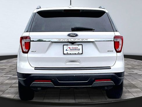 Used 2019 Ford Explorer XLT w/ Equipment Group 202A AWD/4WD image 6