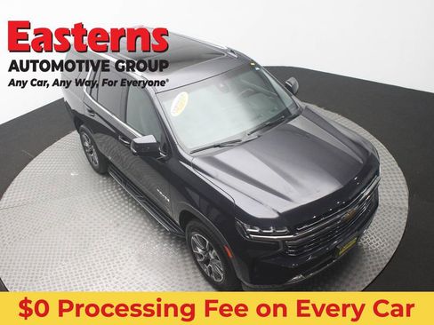 Used 2022 Chevrolet Tahoe LT w/ Luxury Package AWD/4WD image 3